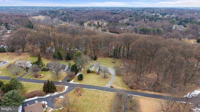 12 LARCHMONT CT, Hockessin, DE 19707