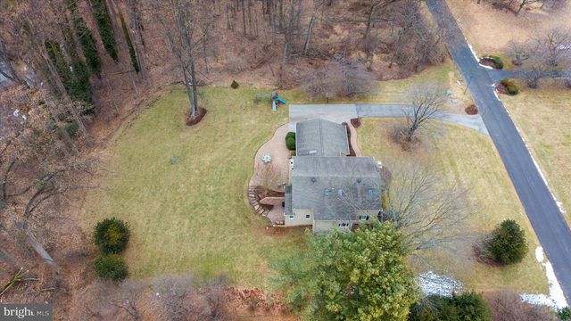 12 LARCHMONT CT, Hockessin, DE 19707