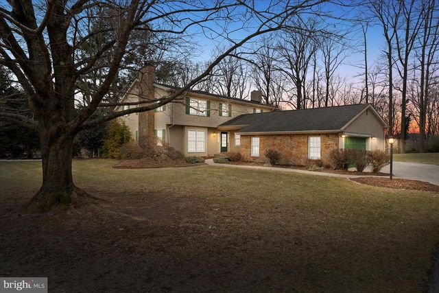 12 LARCHMONT CT, Hockessin, DE 19707