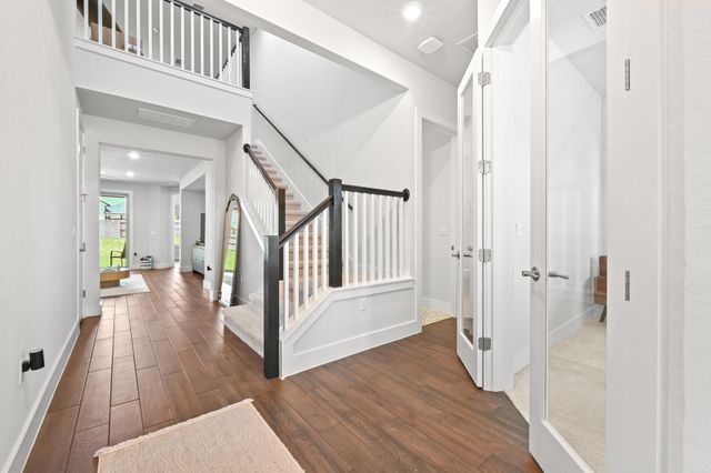 7710 Ellas Inlet DR, Austin, TX 78744