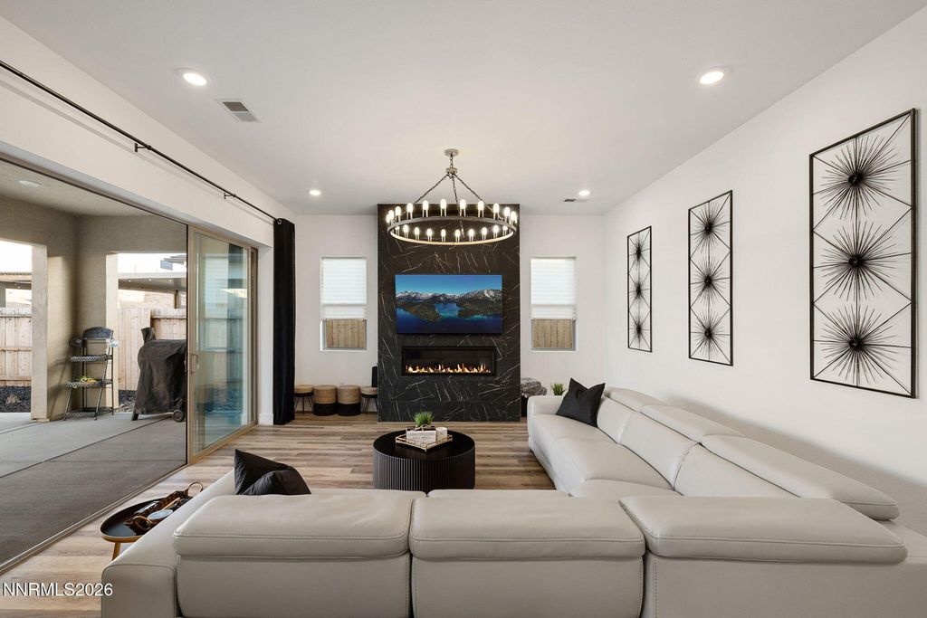 Image 5 of property listing at 11658 Sugarloaf Peak Drive, Spanish Springs, NV 89441