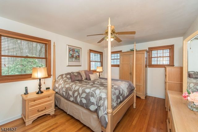 4 Oak Rdg, North Caldwell Boro, NJ 07006