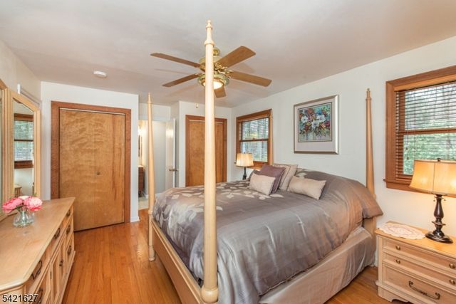 4 Oak Rdg, North Caldwell Boro, NJ 07006