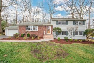 4 Oak Rdg, North Caldwell Boro, NJ 07006