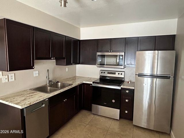 853 S EXTENSION Road, Mesa, AZ 85210