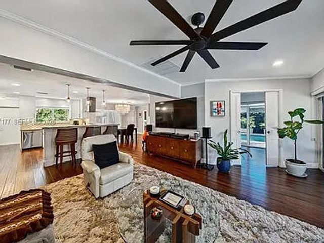 2125 NE 17TH Terrace, Wilton Manors, FL 33305