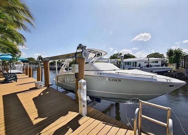 2125 NE 17TH Terrace, Wilton Manors, FL 33305