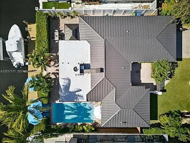2125 NE 17TH Terrace, Wilton Manors, FL 33305