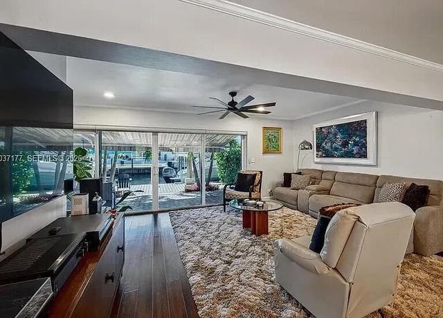 2125 NE 17TH Terrace, Wilton Manors, FL 33305