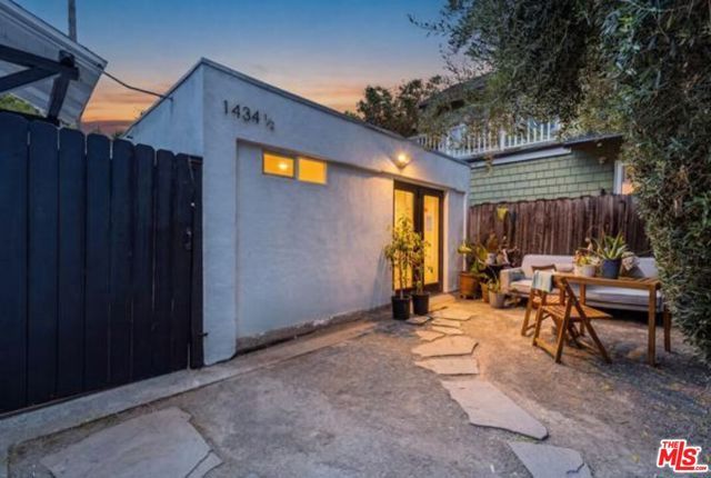 1434 24th Street, Santa Monica, CA 90404