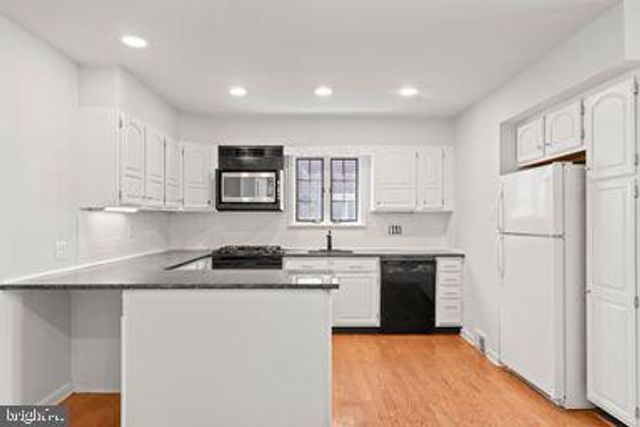 2712 MOWER ST, Philadelphia, PA 19152