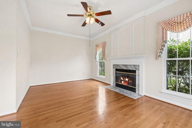 46557 HOLLYMEAD PL, Sterling, VA 20165