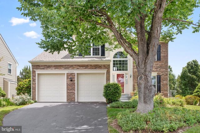 46557 HOLLYMEAD PL, Sterling, VA 20165