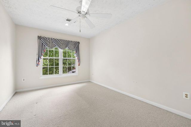 46557 HOLLYMEAD PL, Sterling, VA 20165