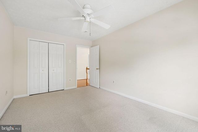 46557 HOLLYMEAD PL, Sterling, VA 20165