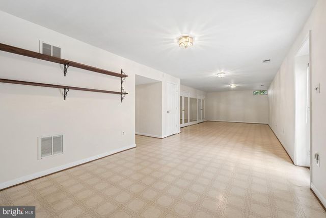 46557 HOLLYMEAD PL, Sterling, VA 20165
