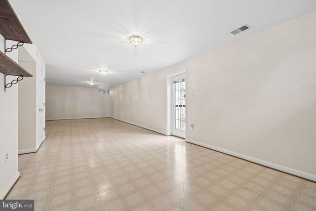46557 HOLLYMEAD PL, Sterling, VA 20165