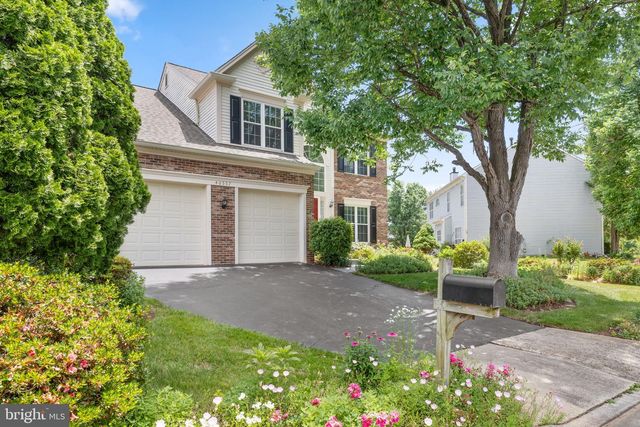 46557 HOLLYMEAD PL, Sterling, VA 20165