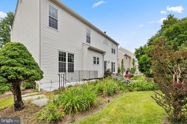 46557 HOLLYMEAD PL, Sterling, VA 20165
