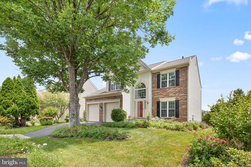 46557 HOLLYMEAD PL, Sterling, VA 20165