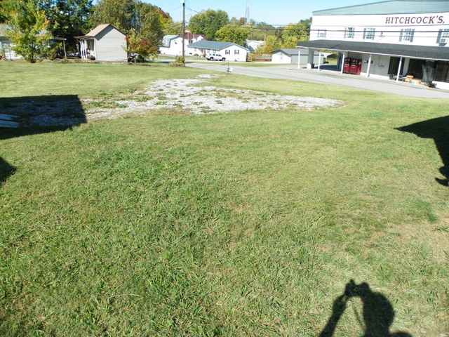 23 Mitchell St, Spencer, TN 38585