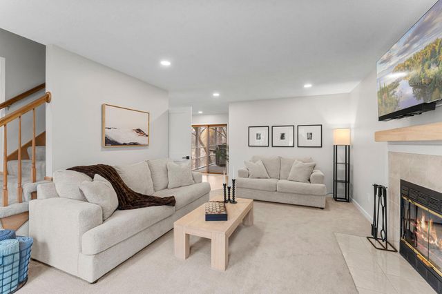 17420 34th Avenue N, Plymouth, MN 55447