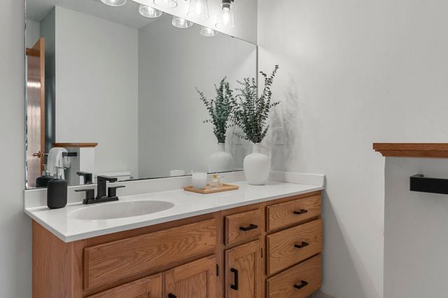 17420 34th Avenue N, Plymouth, MN 55447