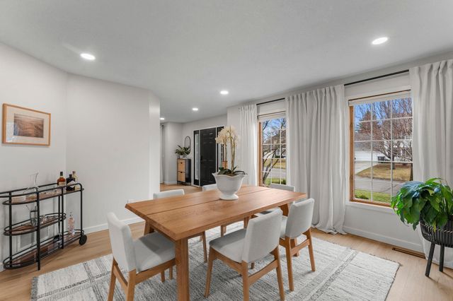 17420 34th Avenue N, Plymouth, MN 55447