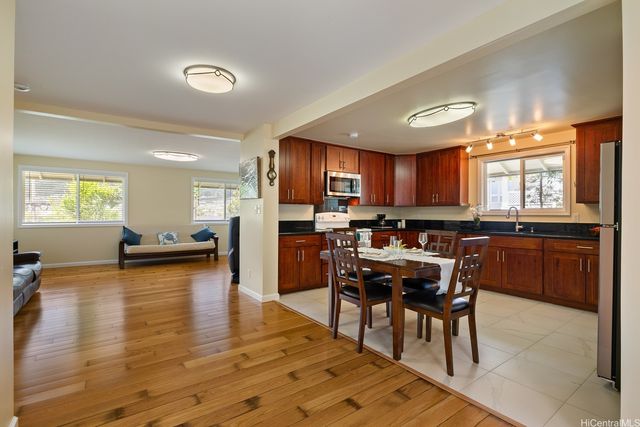 3137 Woodlawn Drive, Honolulu, HI 96822