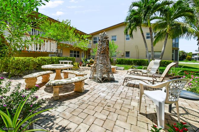 203 Coventry I, West Palm Beach, FL 33417