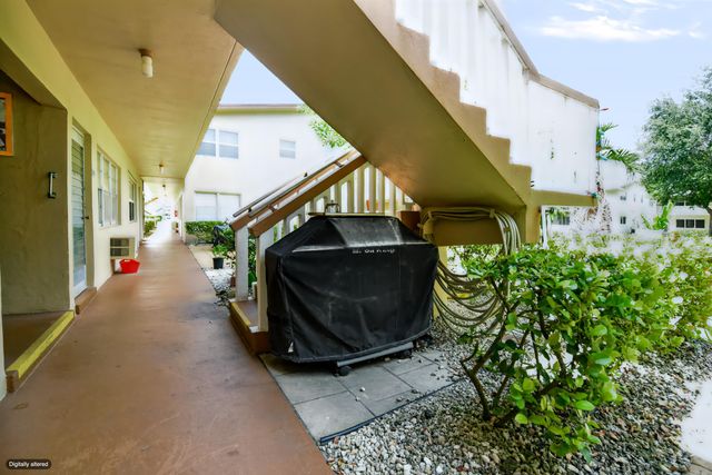 203 Coventry I, West Palm Beach, FL 33417
