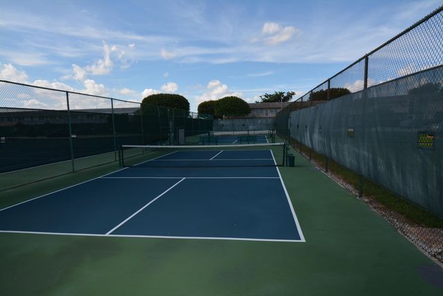 203 Coventry I, West Palm Beach, FL 33417