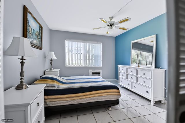 203 Coventry I, West Palm Beach, FL 33417