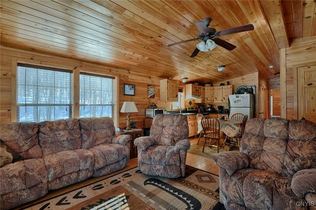 44 Browns Road, Macomb, NY 13654