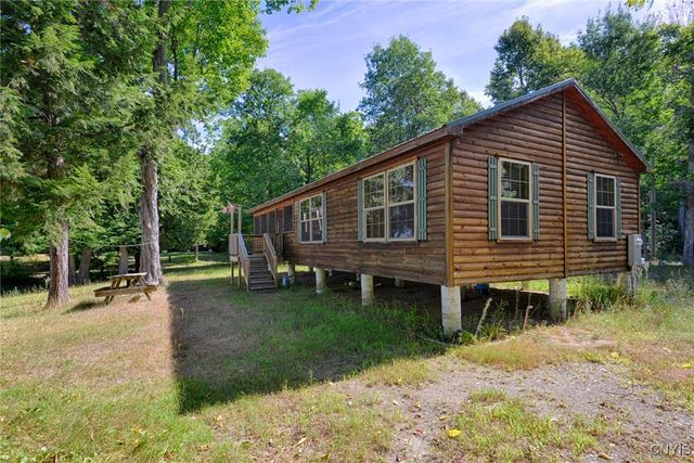 44 Browns Road, Macomb, NY 13654