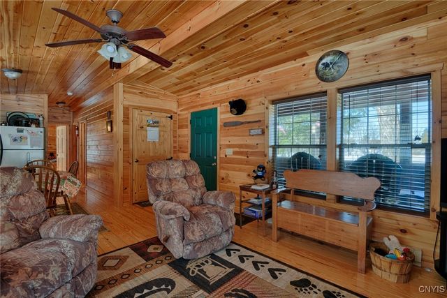 44 Browns Road, Macomb, NY 13654