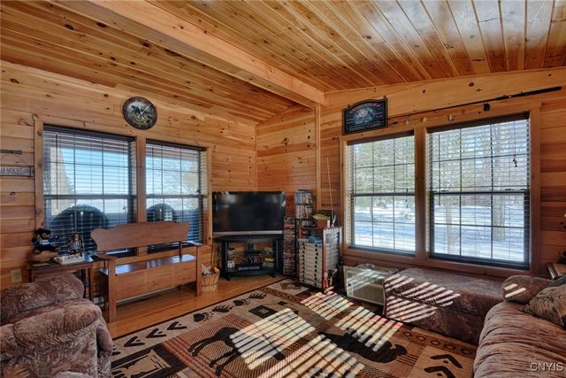 44 Browns Road, Macomb, NY 13654