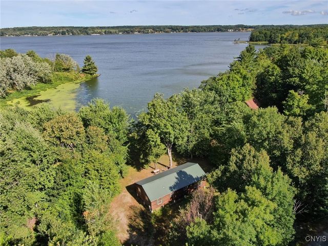 44 Browns Road, Macomb, NY 13654