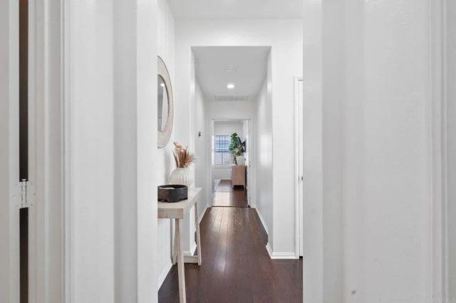 1093 Breakaway Drive, Oceanside, CA 92057