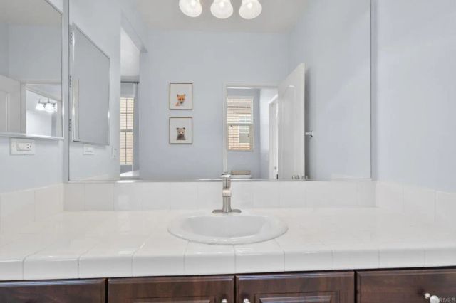 1093 Breakaway Drive, Oceanside, CA 92057