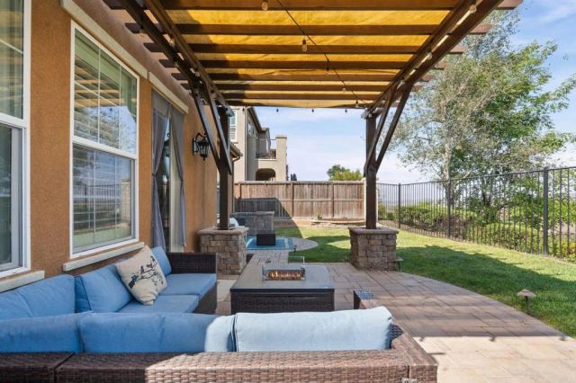 1093 Breakaway Drive, Oceanside, CA 92057