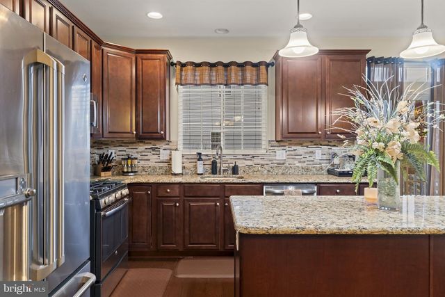 30139 HICKORY LN, Langhorne, PA 19047