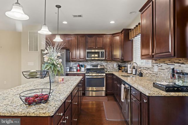 30139 HICKORY LN, Langhorne, PA 19047