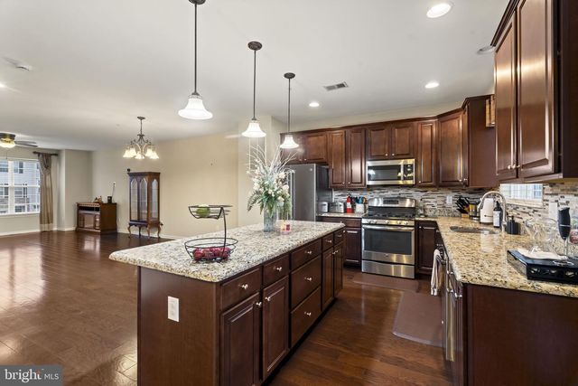 30139 HICKORY LN, Langhorne, PA 19047