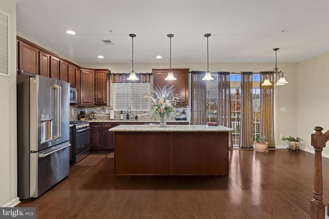 30139 HICKORY LN, Langhorne, PA 19047