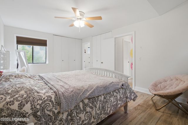 24 Gloria Court, Tinton Falls, NJ 07724