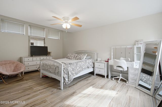 24 Gloria Court, Tinton Falls, NJ 07724