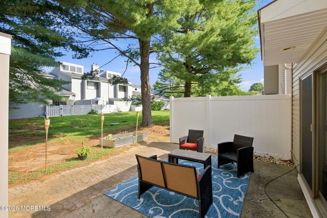24 Gloria Court, Tinton Falls, NJ 07724
