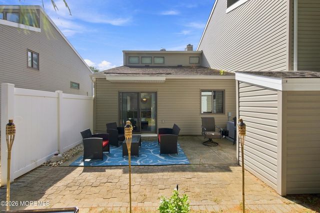 24 Gloria Court, Tinton Falls, NJ 07724