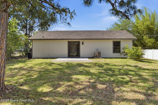 1124 Wyoming Drive SE, Palm Bay, FL 32909